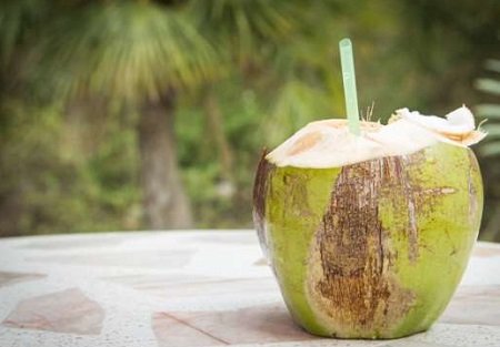 नारियल पानी के फायदे- Coconut Water | Nariyal Pani Benefits in Hindi
