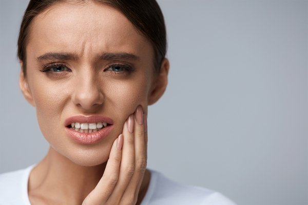 Toothache Home Remedies | दांत दर्द में घरेलू उपचार से तुरंत आराम | 1mg