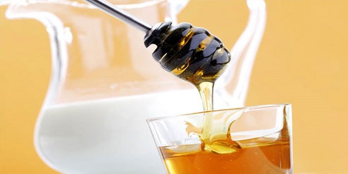 शहद और दूध पीने के फायदे और पीने का तरीका - benefits of milk with honey in hindi - दा इंडियन वायर