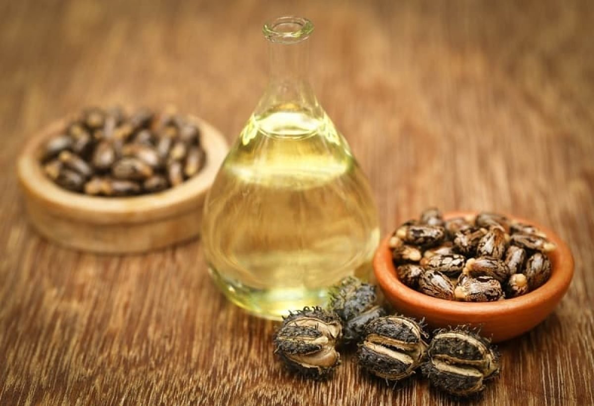 अरंडी के तेल के फायदे, उपयोग और नुकसान - Castor Oil Benefits (Arandi ka Tel) in Hindi