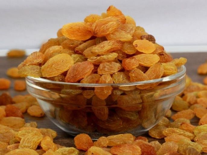 Diet Tips: बस कुछ दिन गुनगुने पानी के साथ खायें किशमिश, कब खत्म हो जाएंगे ये 10 गंभीर रोग पता भी नहीं चलेगा