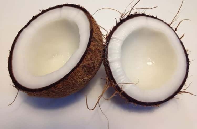 कच्चा नारियल खाने के फायदे - Benefits Of Eating Raw Coconut In Hindi - Healthunbox